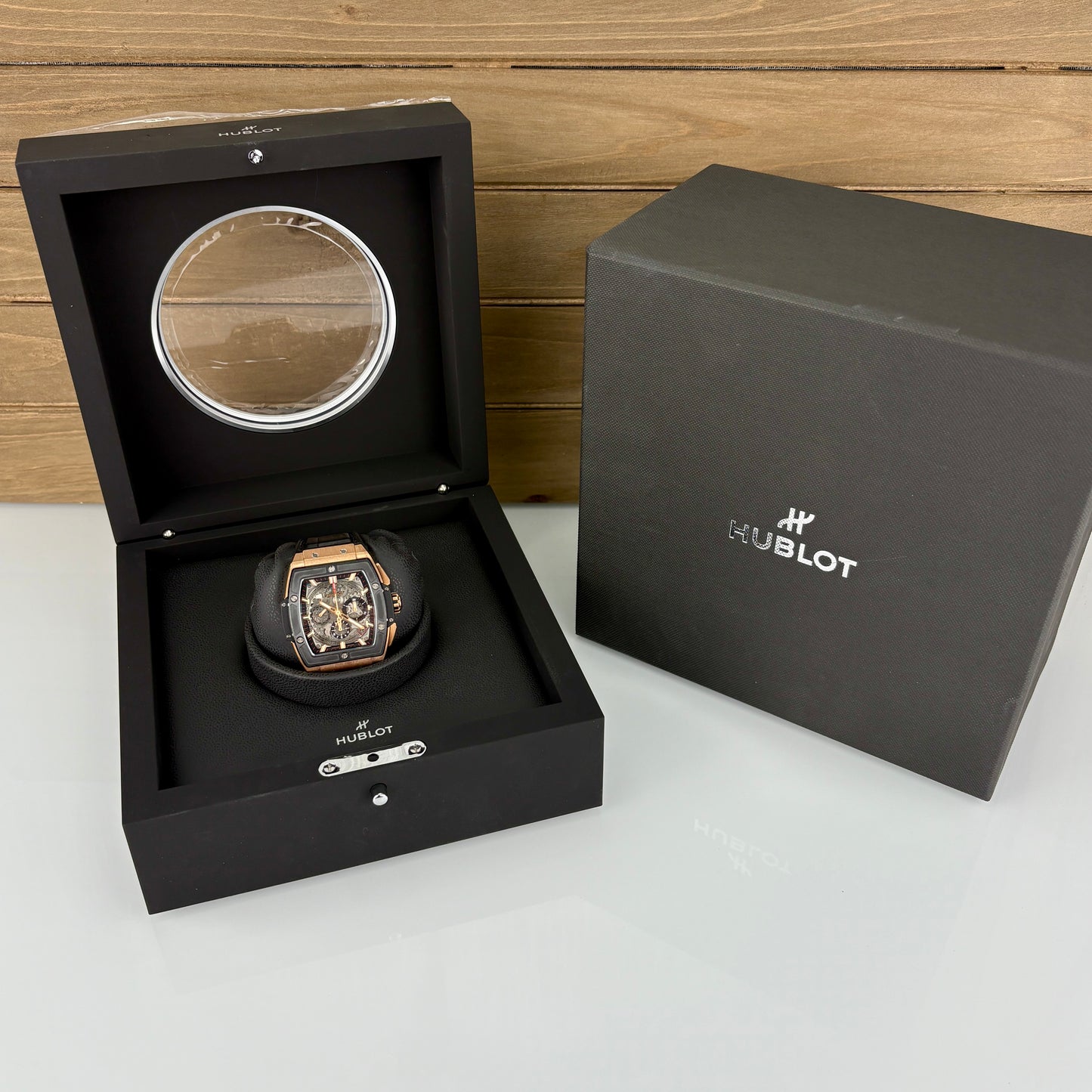 Hublot Spirit of Big Bang King Gold Ceramic – Ref. 601.OM.0183.LR