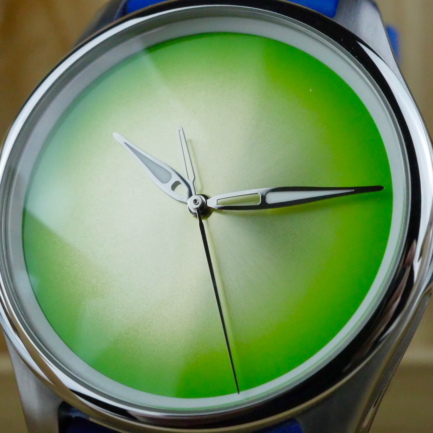 H. Moser & Cie. Pioneer Centre Seconds Concept – Citrus Green