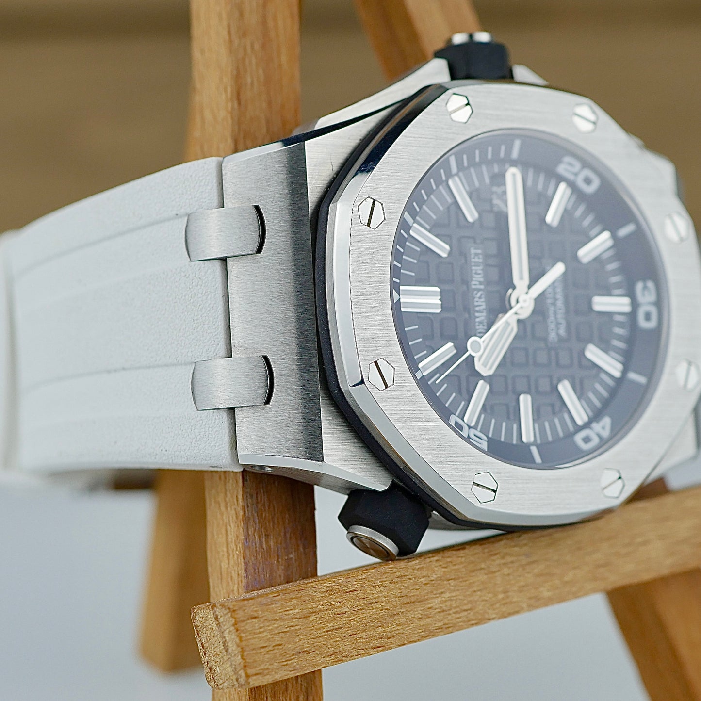 Audemars Piguet Royal Oak Offshore Diver – Ref. 15703ST with White Strap
