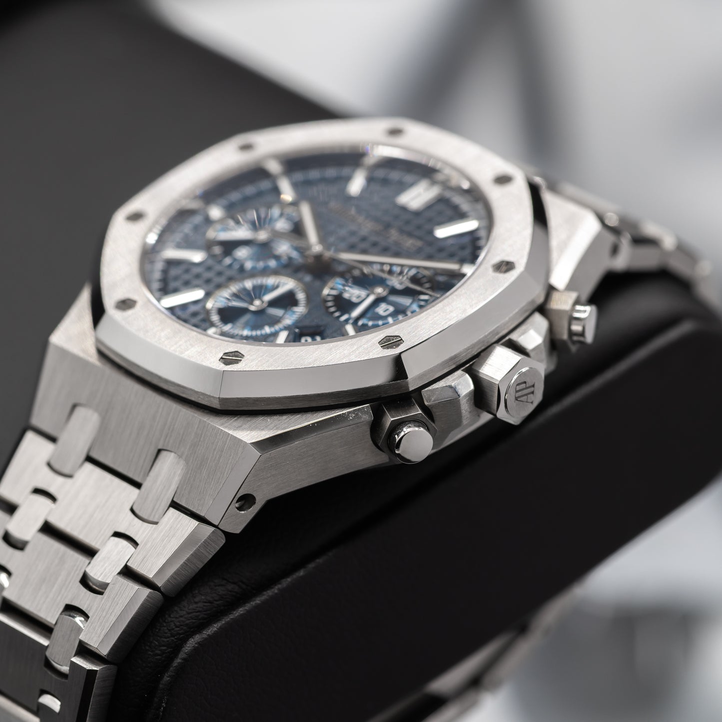 Audemars Piguet Royal Oak Chronograph 26715ST Blue Dial | 2024 Full Set