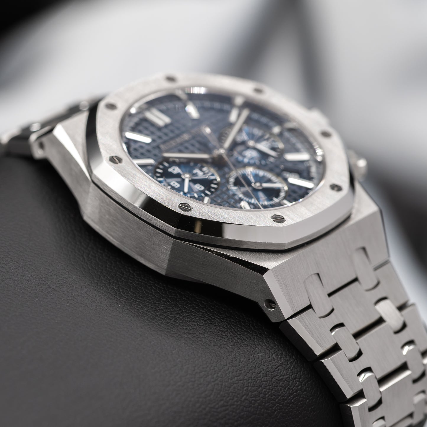 Audemars Piguet Royal Oak Chronograph 26715ST Blue Dial | 2024 Full Set