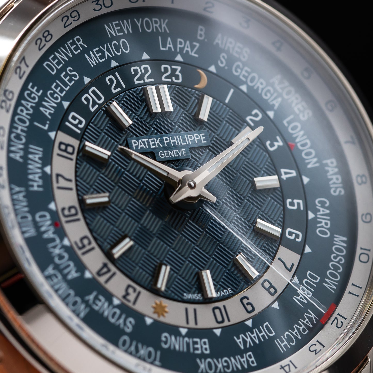 Patek Philippe World Time Date 5330G-001  18K White Gold | 2025 | Excellent Condition | Full Set