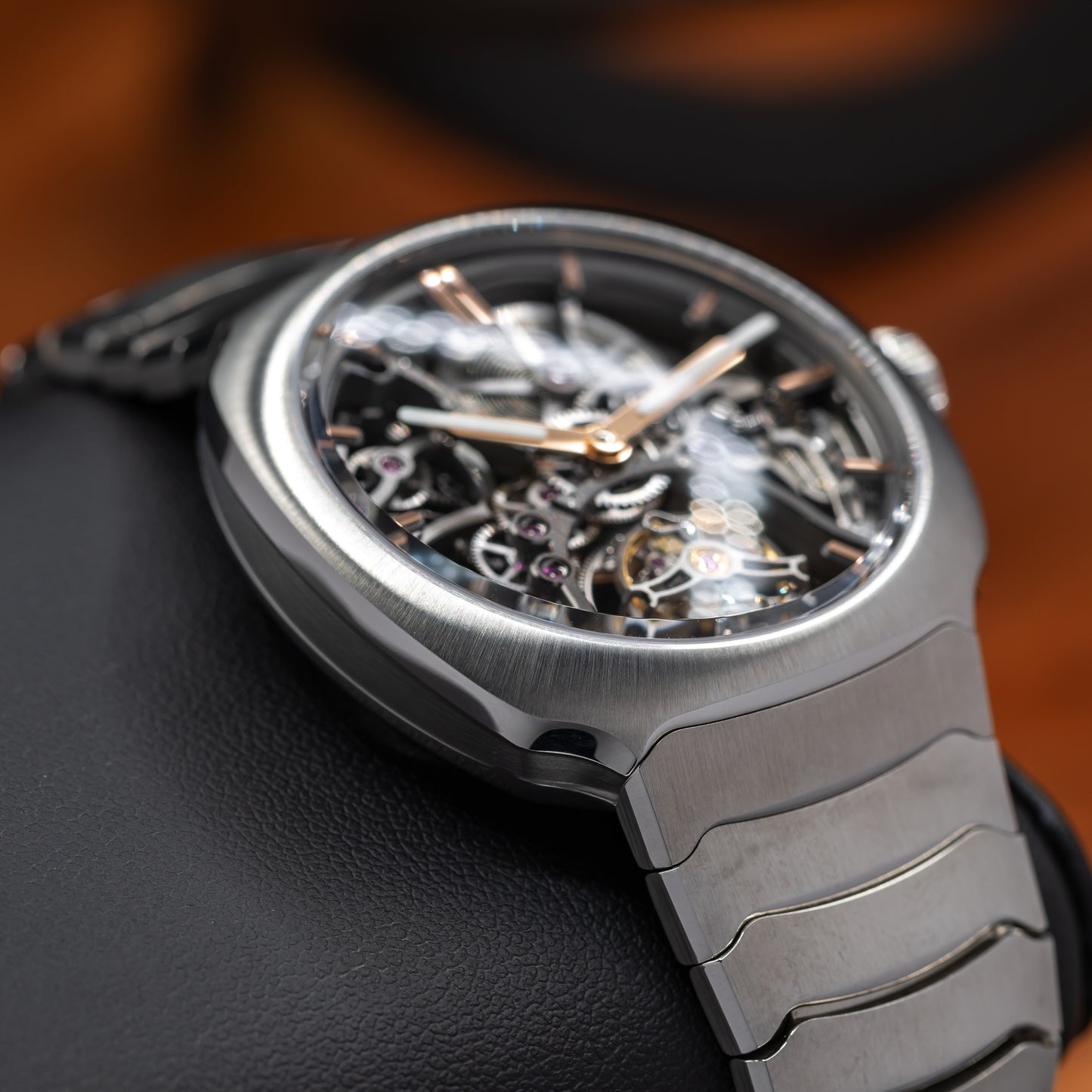 H. Moser Streamliner Tourbillon Skeleton 6814-1200 | 2026 Full Set