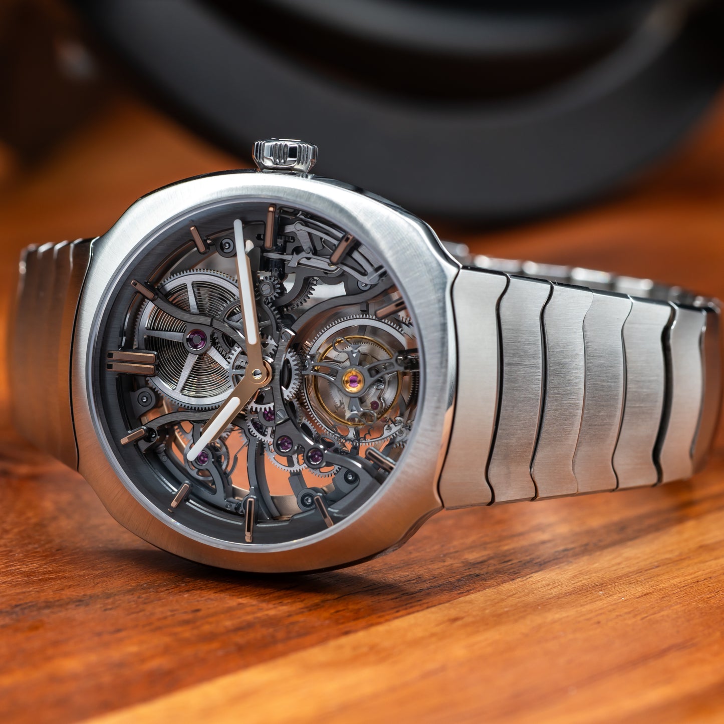 H. Moser Streamliner Tourbillon Skeleton 6814-1200 | 2026 Full Set
