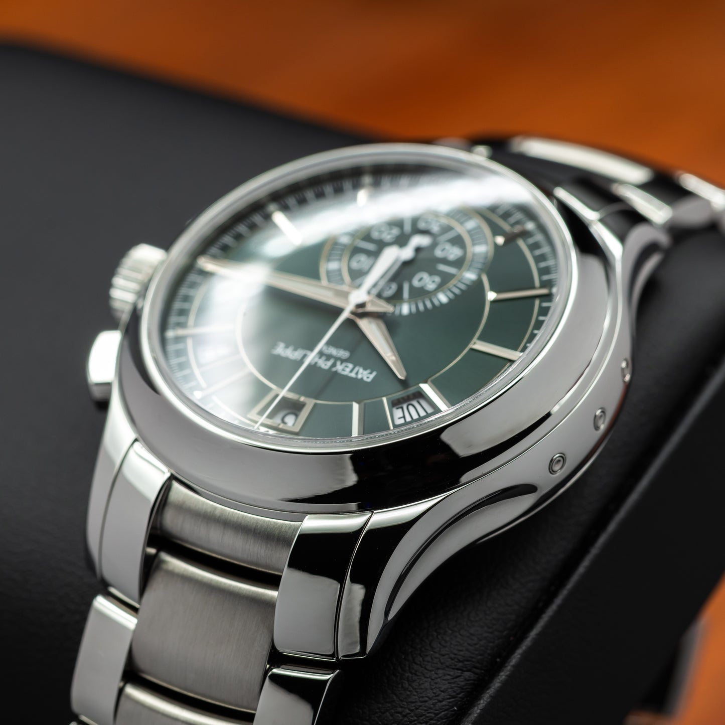 Patek Philippe Flyback Chronograph Annual Calendar — Steel | Olive Green Dial | Ref. 5905/1A-001 | 2026