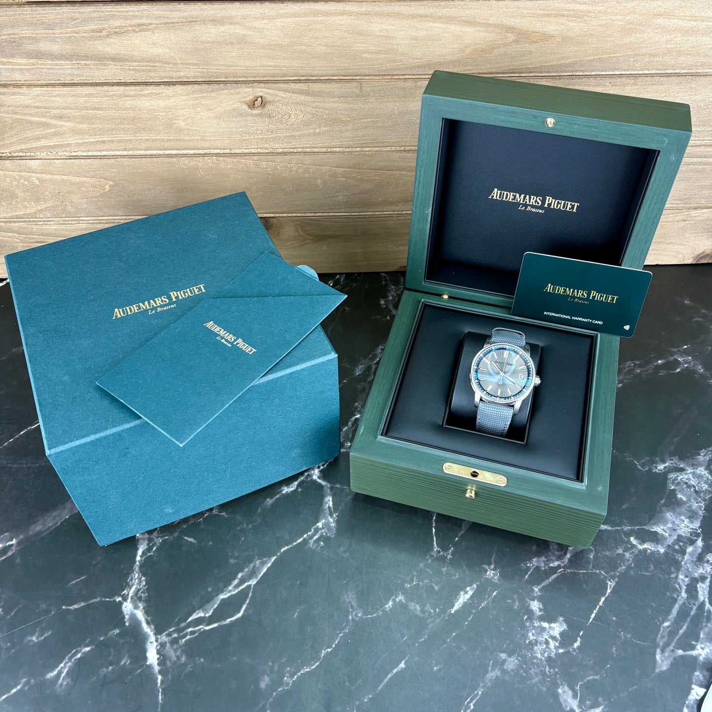 Audemars Piguet Code 11.59 Selfwinding 15210ST.OO.A009KB.01  Stainless Steel | 12/2025 | Like New / Unworn | Full Set