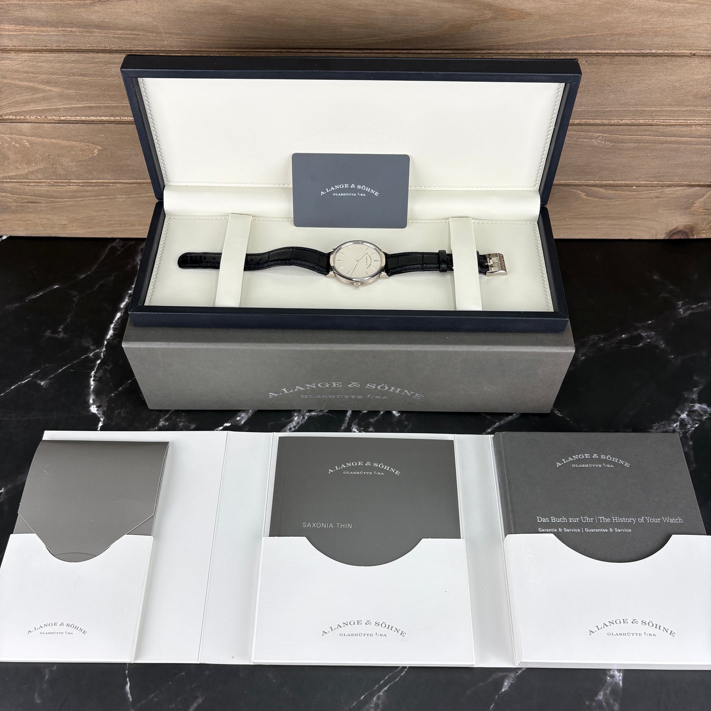 A. Lange & Söhne Saxonia Thin 211.026  18K White Gold | 40mm | 2021 | One Owner | Full Set
