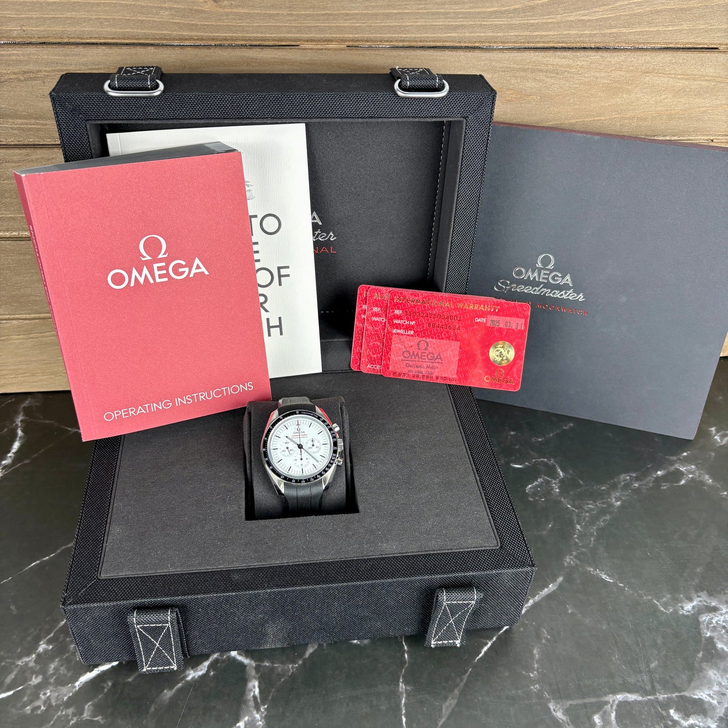 Omega Speedmaster Moonwatch Professional 310.32.42.50.04.001  White Dial | 42mm | 03/2025 | One Owner | Full Set