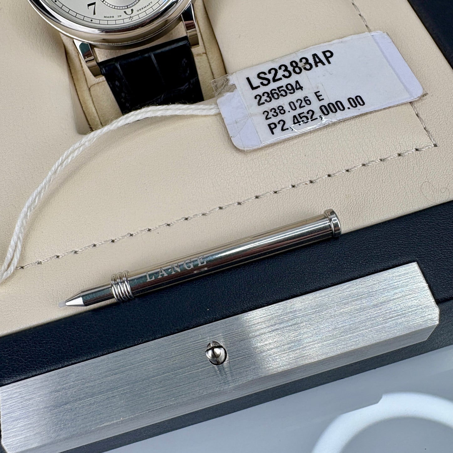 A. Lange &amp; Söhne 1815 Annual Calendar Ref. 238.026 — White Gold | Full Set