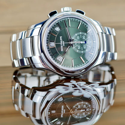 Patek Philippe 5905/1A-001 Annual Calendar Chronograph &  2023 & Mint FULL SET