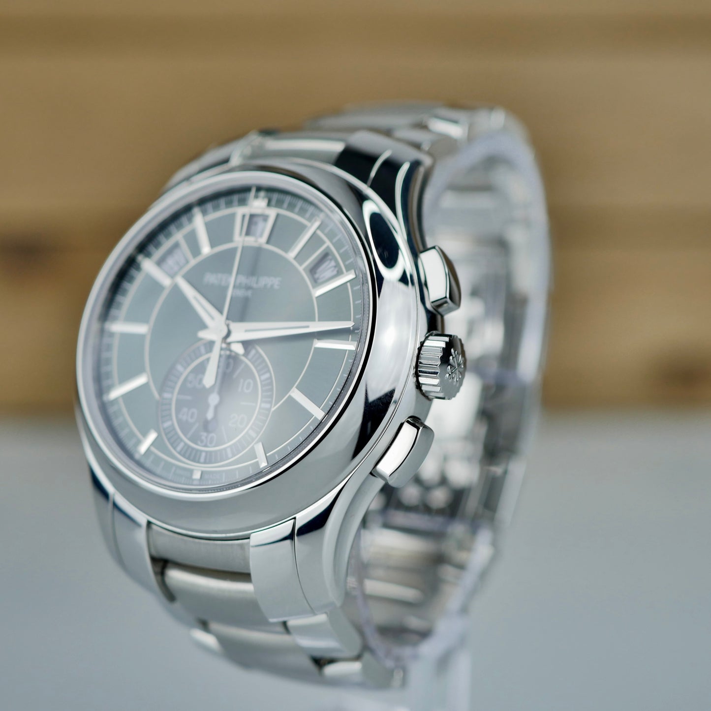 Patek Philippe 5905/1A-001 Annual Calendar Chronograph &  2023 & Mint FULL SET