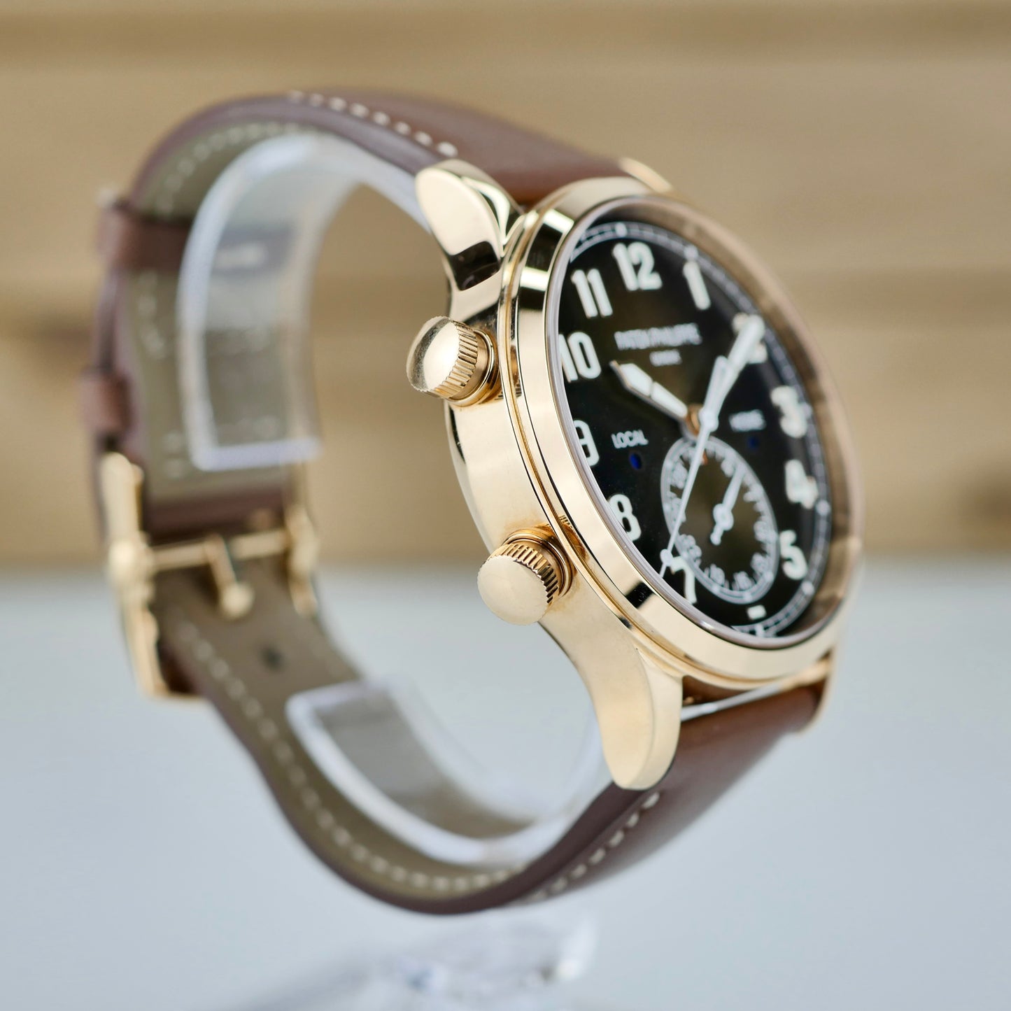 Patek Philippe Calatrava Pilot Travel Time 5524R-001 – 18K Rose Gold | Brown Sunburst Dial | 2022 | Excellent Condition | Full Set