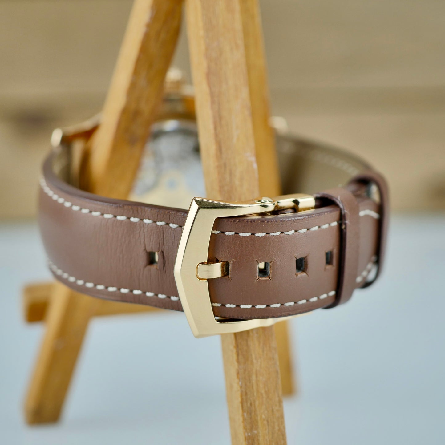 Patek Philippe Calatrava Pilot Travel Time 5524R-001 – 18K Rose Gold | Brown Sunburst Dial | 2022 | Excellent Condition | Full Set