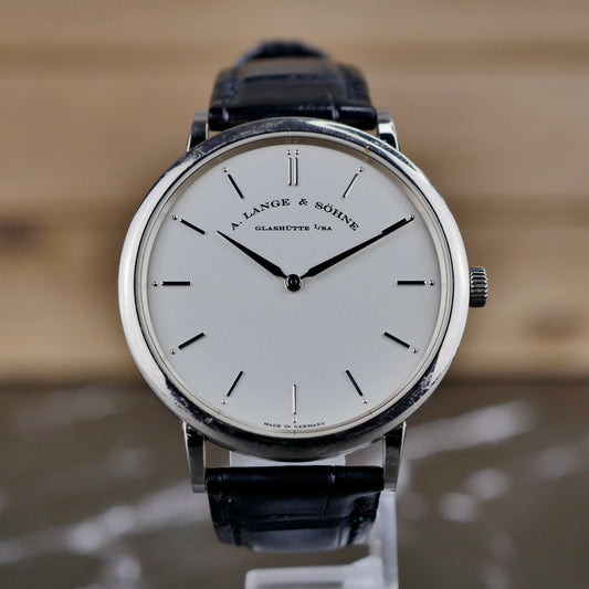 A. Lange & Söhne Saxonia Thin 211.026  18K White Gold | 40mm | 2021 | One Owner | Full Set
